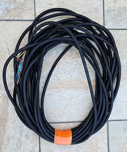 Câble électrique 4 - câble,