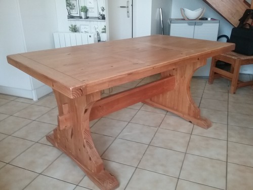 Vend table chaises - et,
