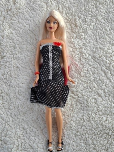 Barbie diva collection red hot - red,
