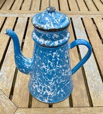 Ancienne Cafetière Tôle