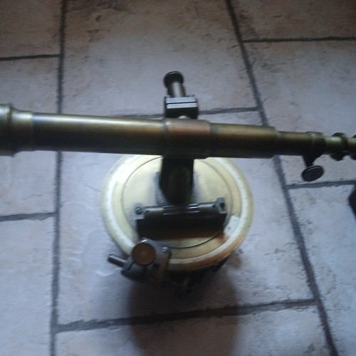 Ancien théodolite instrument - ancien,