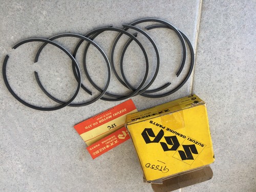Suzuki gt550 piston ring - suzuki,