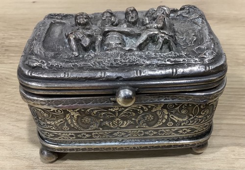 Très joli ancien petit - joli,