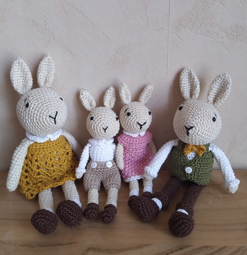 Famille lapin fait main - , au