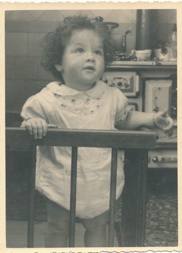 Snapshot 1943 enfant - , debout