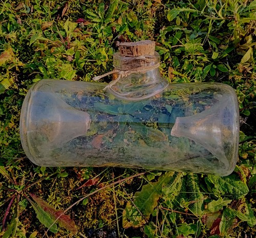 Ancienne bouteille vairons - à,