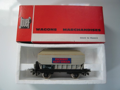 Wagon trémie péchiney - trémie,