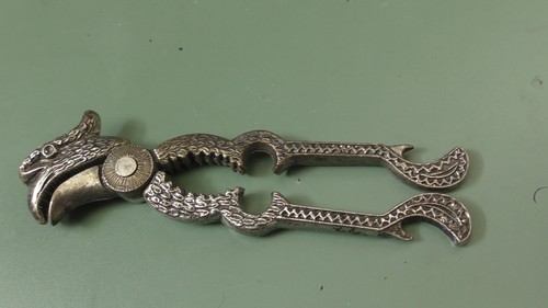 Casse noisette perroquet - casse-noisette,
