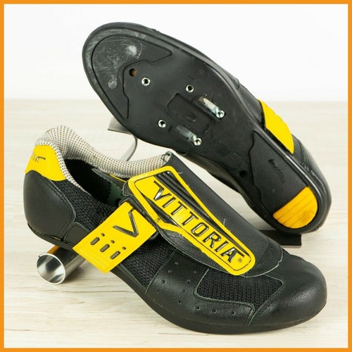 Nouvelles chaussures vélo - nouvelles, de