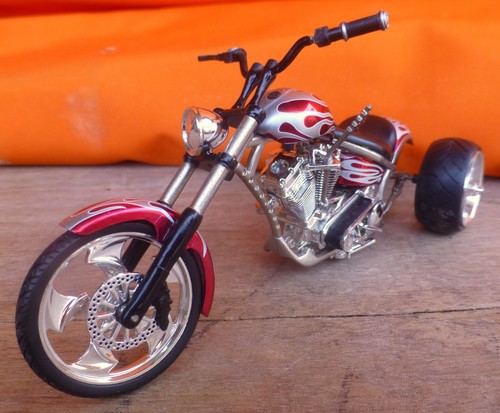 Harley davidson jesse james - davidson,