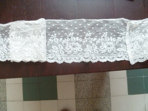 Bande dentelle tres ancienne - dentelle,