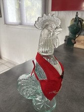 ANCIENNE BOUTEILLE  EN VERRE MOULÉ EN FORME DE COQ EN COSTUME ANNÉE S 60/70