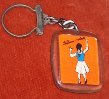 Keyring key ring CHOCOLATE MENIER GIRL schoolgirl ORANGE figure FRIENDS 