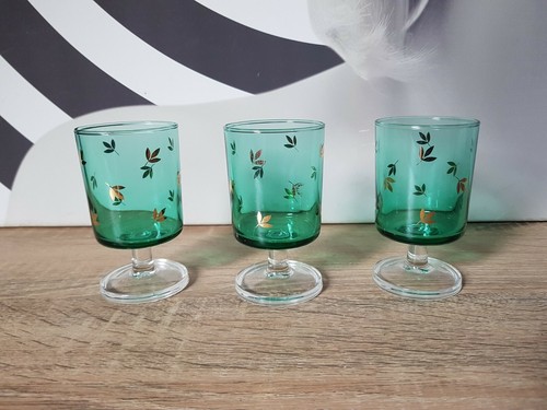 3 verres à pied - 🍃🍃🍃,