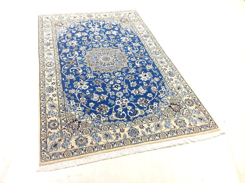 Magnifique tapis oriental nain - tapis,