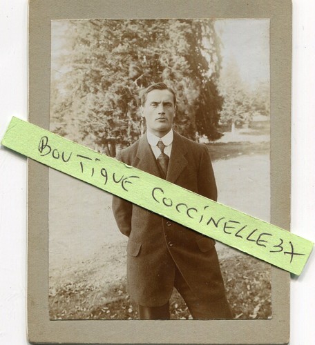 Photo bel homme collée - photo,