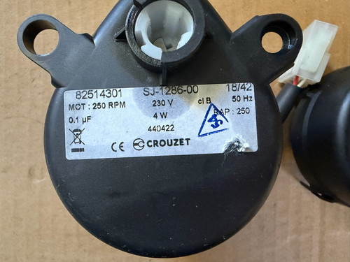 Moteur crouzet 440422 - moteur,