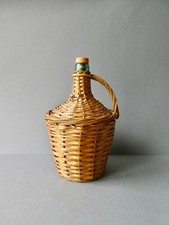 dame jeanne ancienne, en verre marque Viresa dans son osier tressé