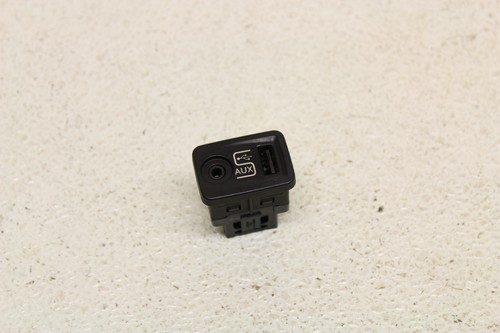 Fiat 500 aux usb - aux, media