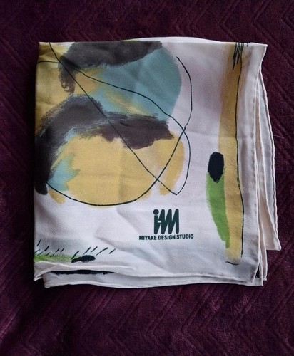Foulard soie issey miyake - en,