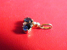 PENDENTIF OR 18 K COMPOSE DE 2