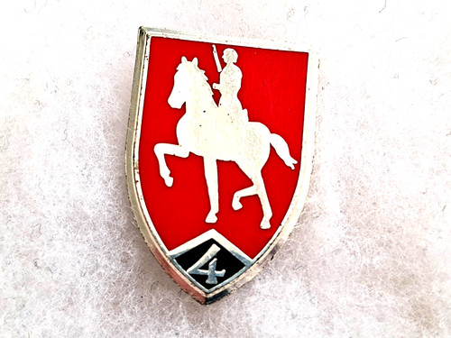 Insigne militaire 4 - insigne, "