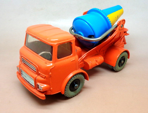 Dinky toys réf 960 - dinky, gb