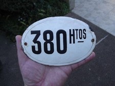 Ancienne plaque en tôle