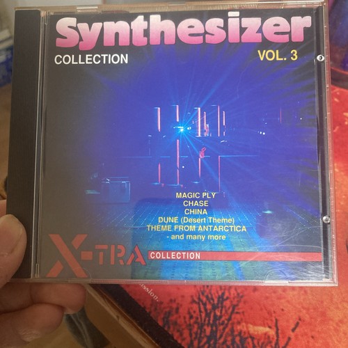 Synthesizer - ,