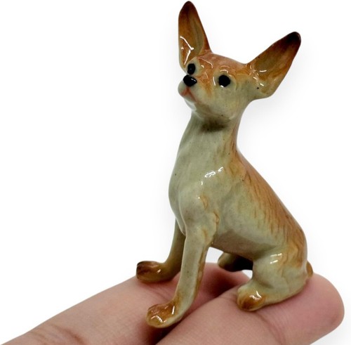 Brown chihuahua dog - 1⅞",