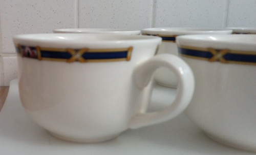 Tasses en porcelaine - ,