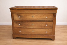 Commode ancienne en noyer –