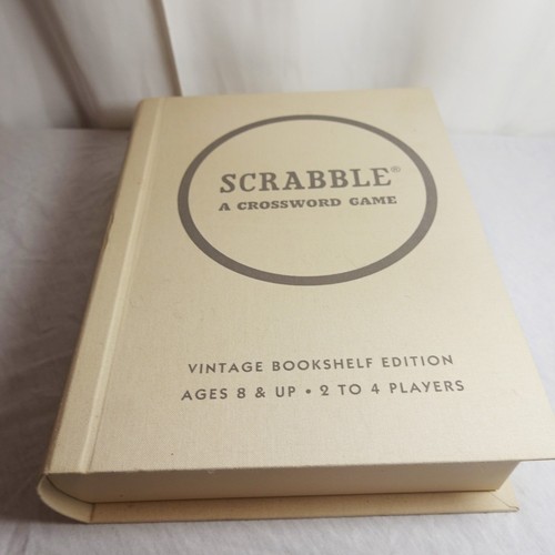 Scrabble vintage bookshelf - scrabble,