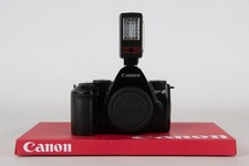 Canon EF-M + mini flash