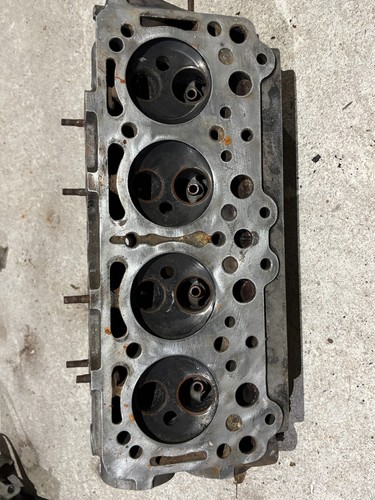 Culasse peugeot 404 - peugeot, injection