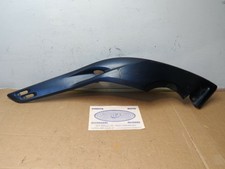 Carénage latéral droit