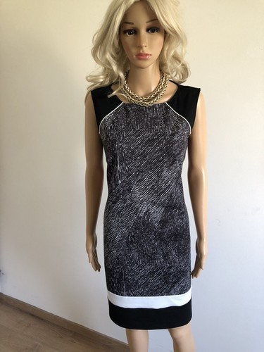 Robe noire blanche sans - noire,