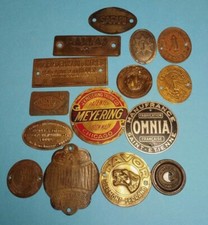 anciennes petites plaques