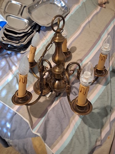 Lustre métal doré - , finition