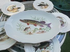 Service à poissons 11 Pièces en porcelaine  de Limoges Signé M.S