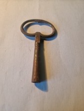 Clé d'horloge pendule remontoir ancien en fer  Cle Carré De 5 mm