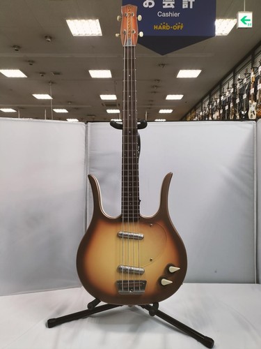 Guitare basse électrique