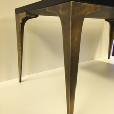 Pieds de table basse aiguille