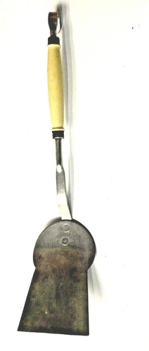 Old spatula shelf - spatula, potter
