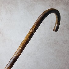 Canne en Bois Sculpté – Décor Floral Gravé “Chamonix”