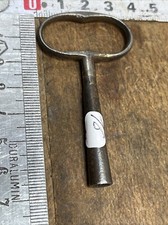 Clé d'horloge pendule