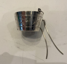 PASSE THE EN MÉTAL ARGENTÉ DEBUT XXÈME DECOR FLORAL ET OISEAU CISELE MARQUE SFAM