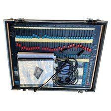 AVOLITES Pearl 2004-Moving Light Controller w/1.44Mb Floppy Disk Drive,Lamp,Case