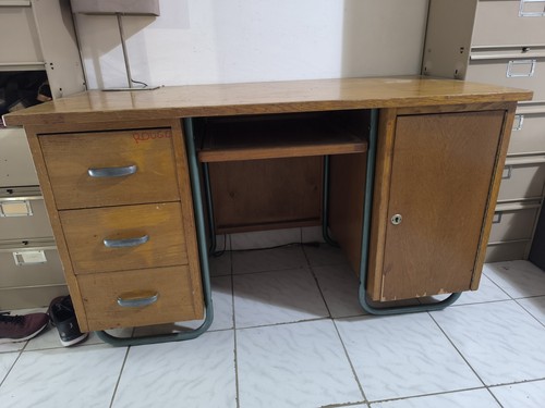 Bureau maître école - bureau, en