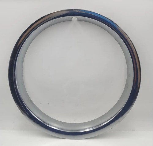Enjoliveur roue vintage - de,